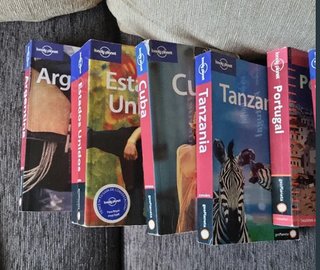 LOTE GUIAS LONELY PLANET. PRECIO X TODAS