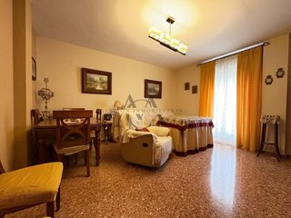 Piso en venta en Poleares en Lucena