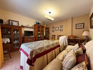 Piso en venta en Poleares en Lucena