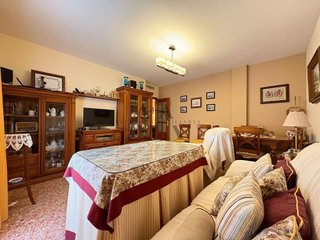 Piso en venta en Poleares en Lucena