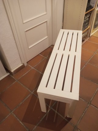 Banco de madera de teca pintado de blanco