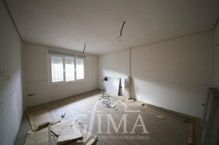 Casa adosada en venta en Tomelloso