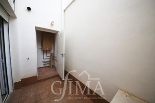 Casa adosada en venta en Tomelloso