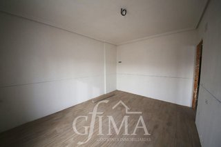 Casa adosada en venta en Tomelloso
