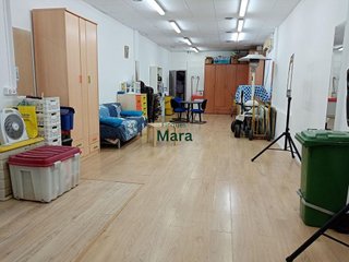 Local comercial en venta en Vinyets - Molí Vell en Sant Boi de Llobregat