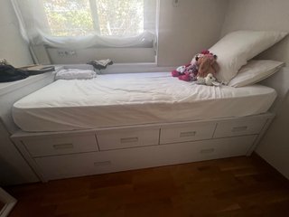 Cama nido blanca con dos camas y dos colchones