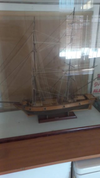 Maqueta de Barco en Vitrina