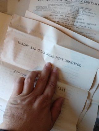 Documentos históricos antiguos ferrocarril y banco