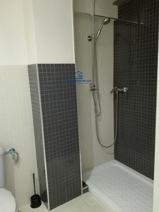 Local comercial en alquiler en San José - Varela en Cádiz