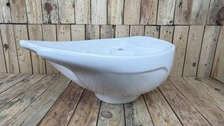 PORCELANA PARA LAVACABEZAS BLANCA MOD.2
