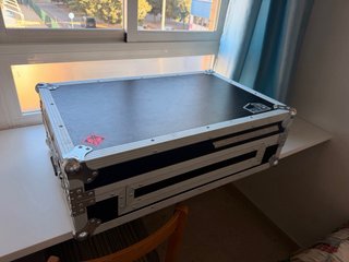 Pioneer DDJ-800 con Flightcase