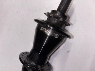 Buje BMX Saltplus Trapez Negro
