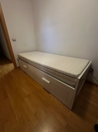 Cama nido en color blanco con cajones
