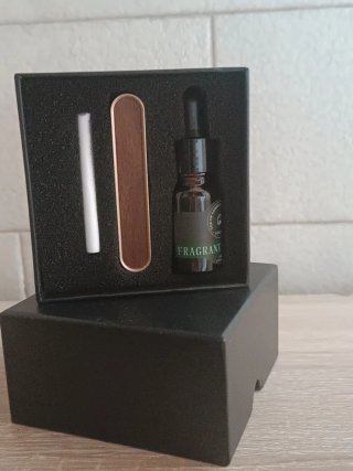 Profumatore per auto con diffusore