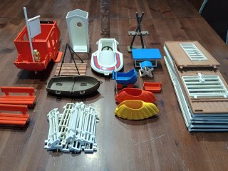 Accesorios Playmobil: Barco, Cochecito, Cabaña