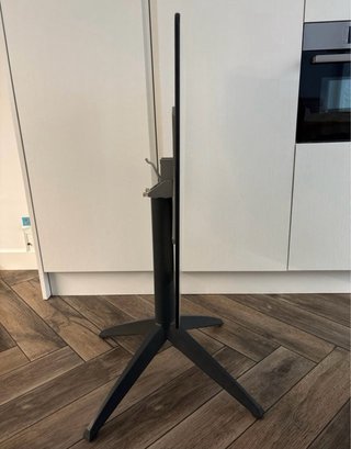 Mesa Plegable de Mármol y Metal