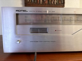 Sintonizador Rotel RT-426 AM/FM Vintage. Funciona.