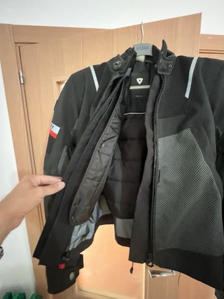 Chaqueta Revit 4 estaciones