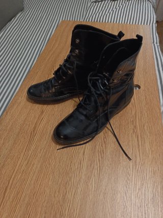 Botas de Piel Negras