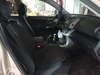 Toyota RAV4 2009
