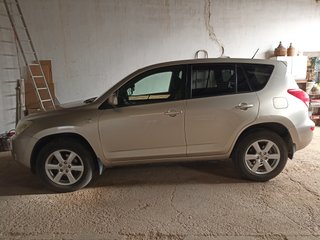Toyota RAV4 2009