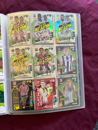 Álbum Adrenalyn XL LaLiga 2024-25 Casi Lleno