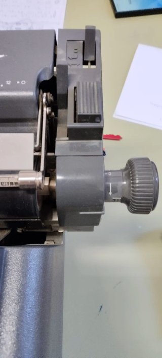 Máquina de escribir Olivetti LINEA 98