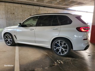 BMW X5 M50d