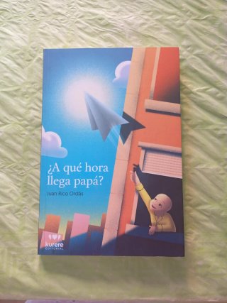Libro ¿A qué hora llega papá?
