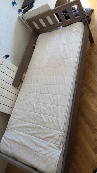 Cama Infantil IKEA con Colchón
