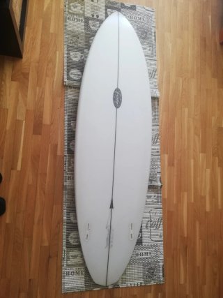 Tabla surf Pukas Flying Diamond 5'11