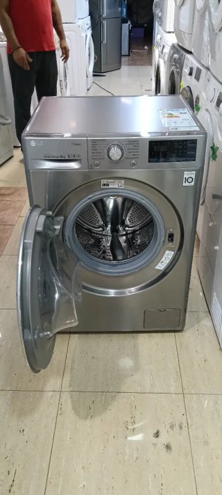 Lavadora LG 9 kg 1400 RPM +++