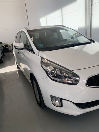 KIA Carens 2014 ALQUILER