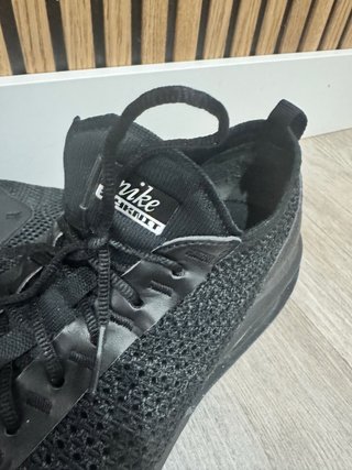Nike Air Pre Day Flyknit T44
