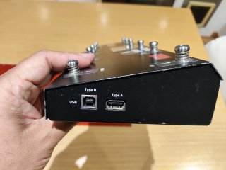 Pedal Controlador MIDI G-LAB GSC 4 guitarra y bajo