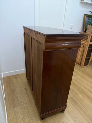 Cómoda Antigua de Caoba Estilo Francés