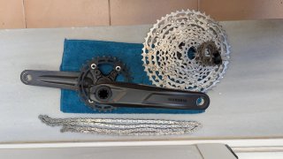 Transmisión Shimano Deore 12v prácticamente nueva