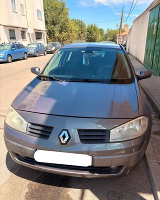 Megane 1.9 dCi 120 CV Bajo consumo y bien cuidado.