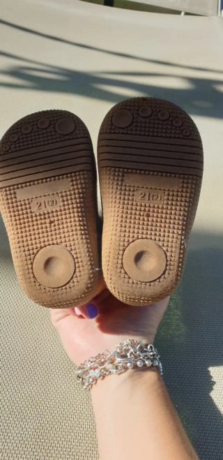 Botas Chiquis barefoot forro polar marrón 21