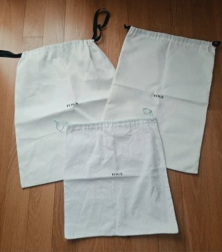 Lote bolsas y cajitas Tous