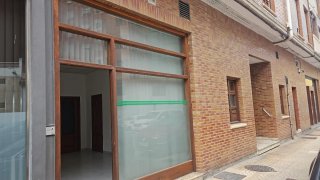 Alquiler local calle Pando en Torrelavega Centro