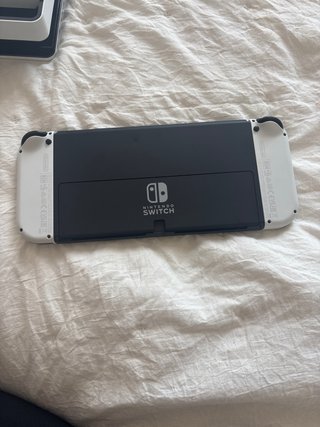 Nintendo Switch OLED Blanca Como nueva sin usar