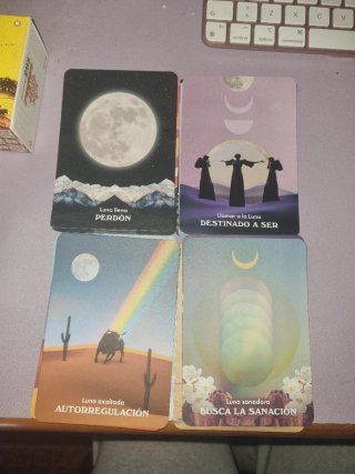 Oráculo de Lunología - Yasmin Boland
