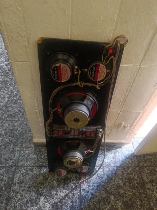 Altavoces LEBAS Negro y Rojo