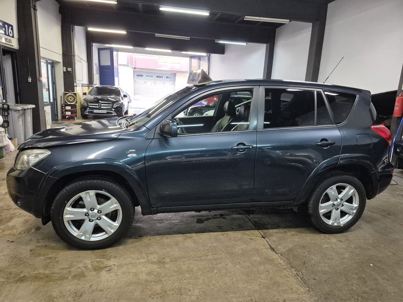 Toyota RAV4 2.2 D-4D Premium 2007