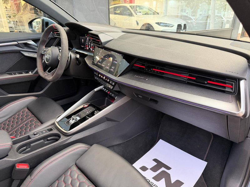 Audi RS3 2024, foto 11