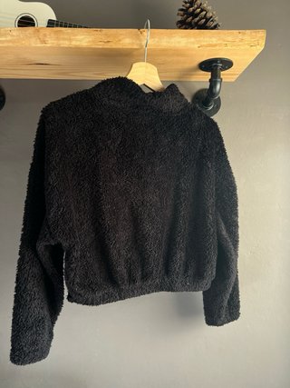 Abrigo de pelo negro