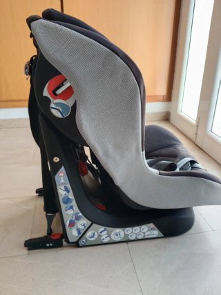 Sillita de coche para bebé Chicco con Isofix