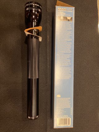 Linterna Maglite 4-Cell D Profesional
