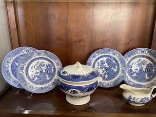 Vajilla Clásica Decorativa Azul y Blanca